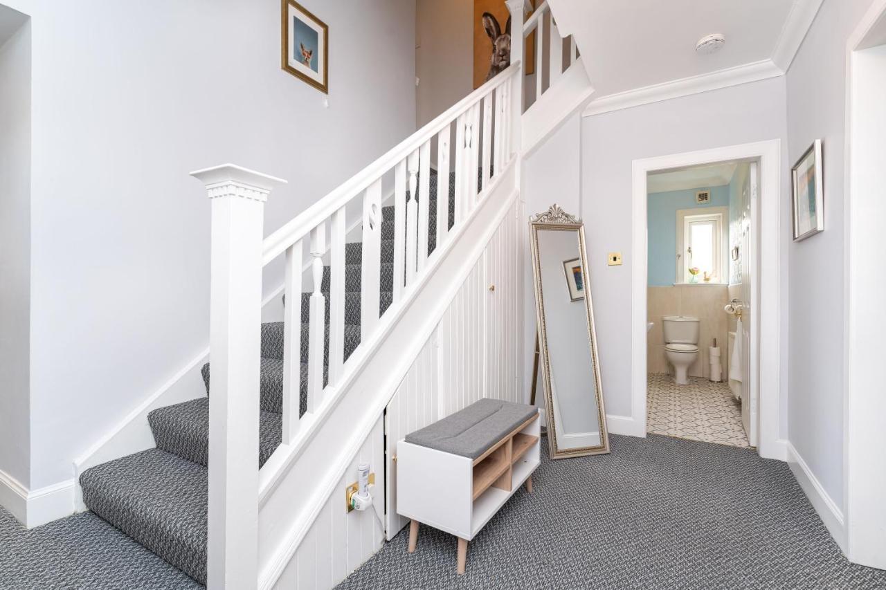 New Four Bedroom House - All Rooms Ensuite Stirling Eksteriør billede