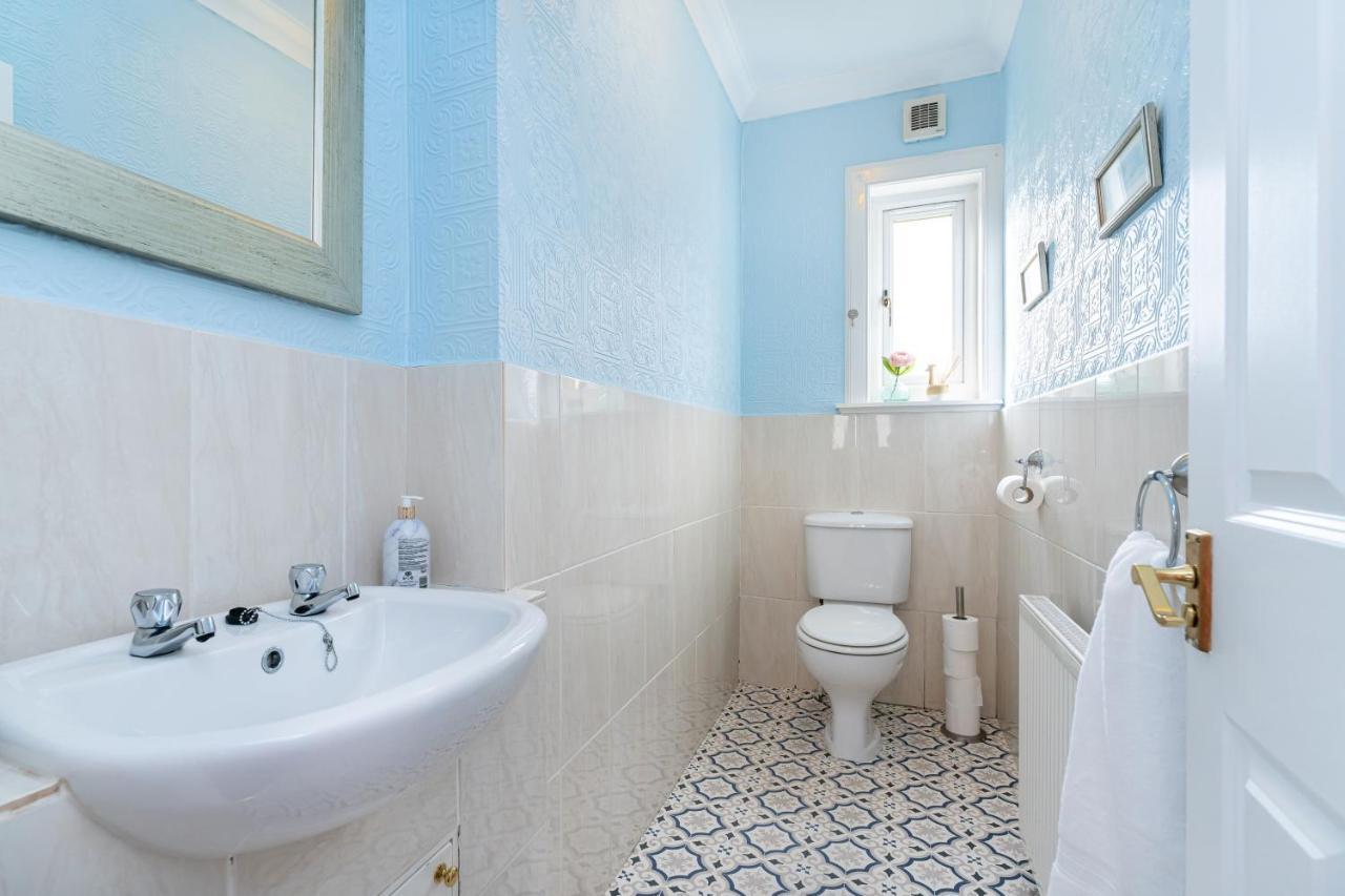 New Four Bedroom House - All Rooms Ensuite Stirling Eksteriør billede