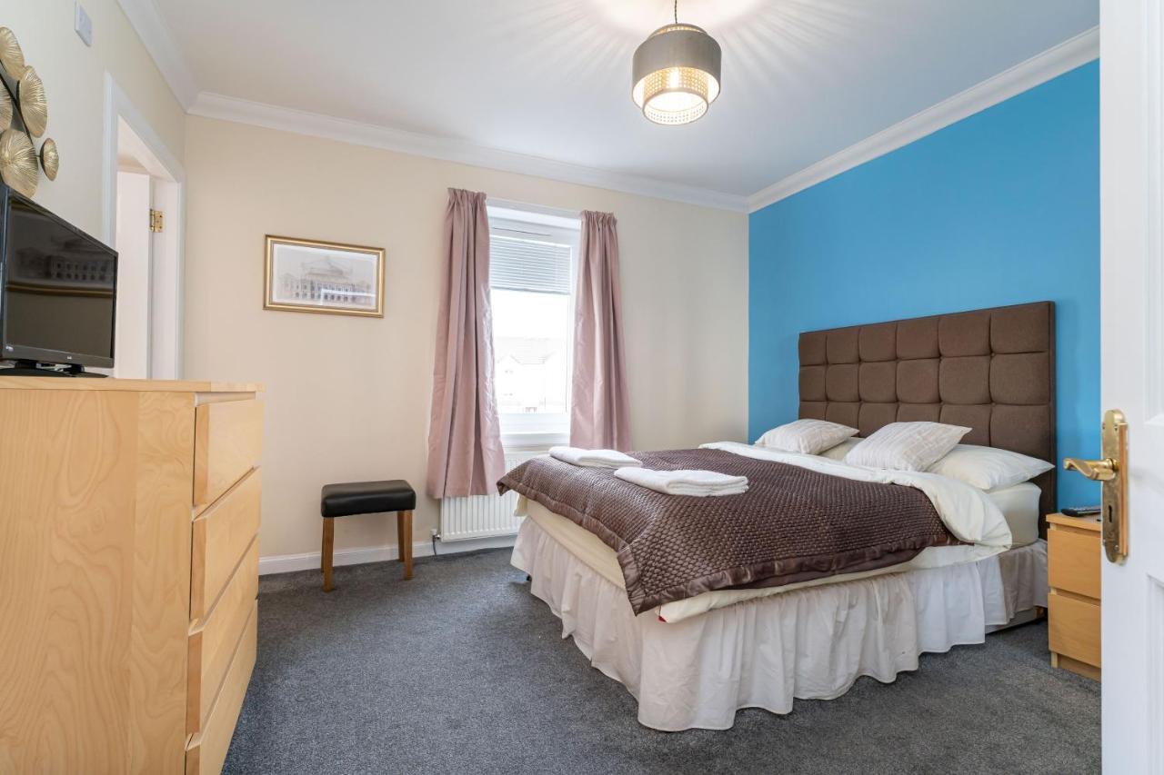 New Four Bedroom House - All Rooms Ensuite Stirling Eksteriør billede