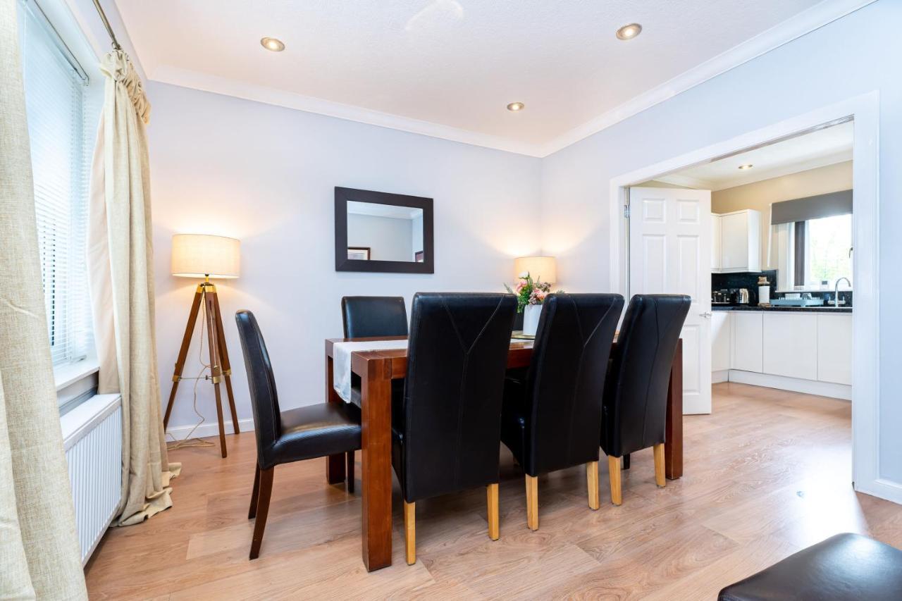 New Four Bedroom House - All Rooms Ensuite Stirling Eksteriør billede