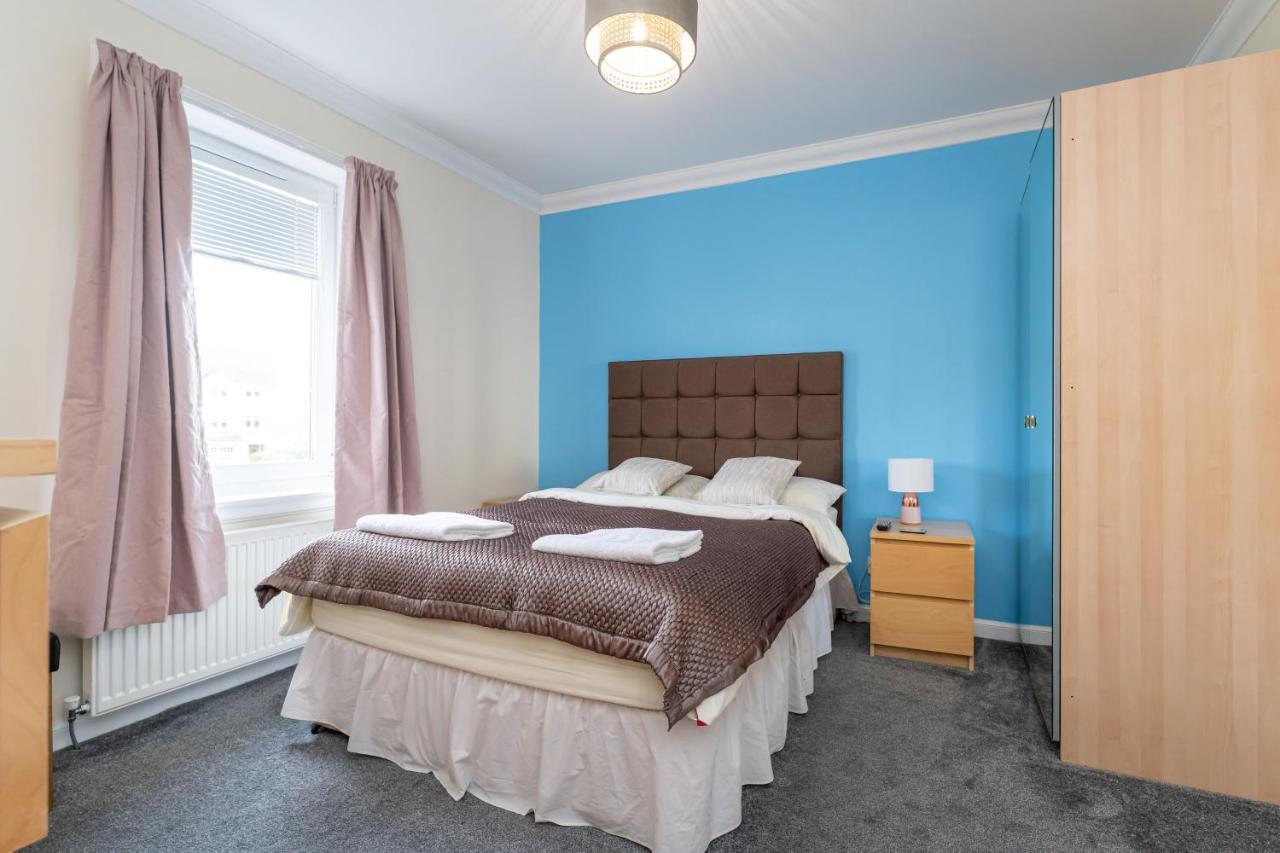 New Four Bedroom House - All Rooms Ensuite Stirling Eksteriør billede